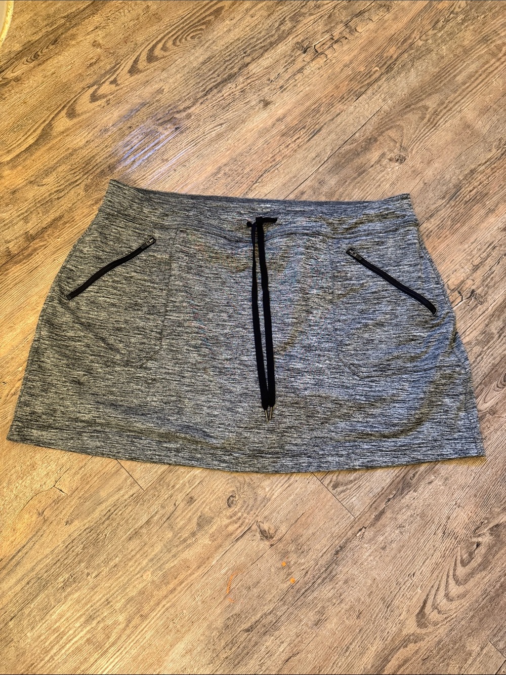 tek gear Heather Gray Athletic Skort with Black Drawstring
